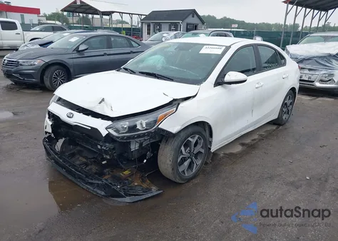 2021 Kia Forte Lxs из США, поврежденный, VIN 3KPF24AD5ME405958
